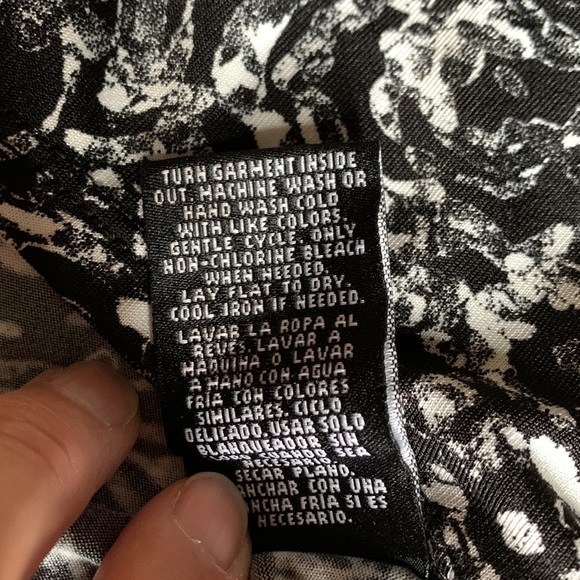 Zac & Rachel Woman Black and White Blouse * 1X - Picture 12 of 13